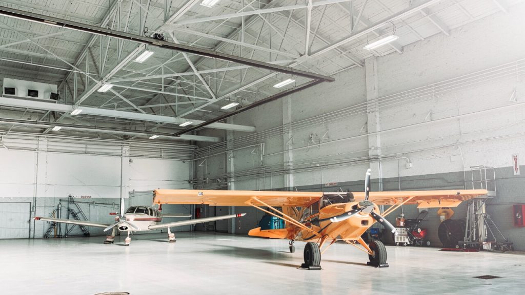 Ventilador de Alta Capacidad - Hangares de aviación