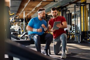 Ventiladores de Alta Capacidad y su Impacto en el Rendimiento Deportivo: Reducción de la Fatiga Térmica en Atletas y Entrenadores